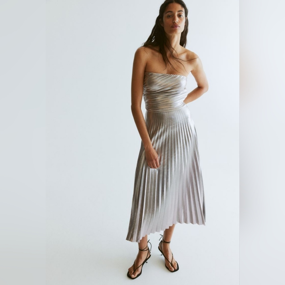 NWT Pleated Bandeau Dress - M